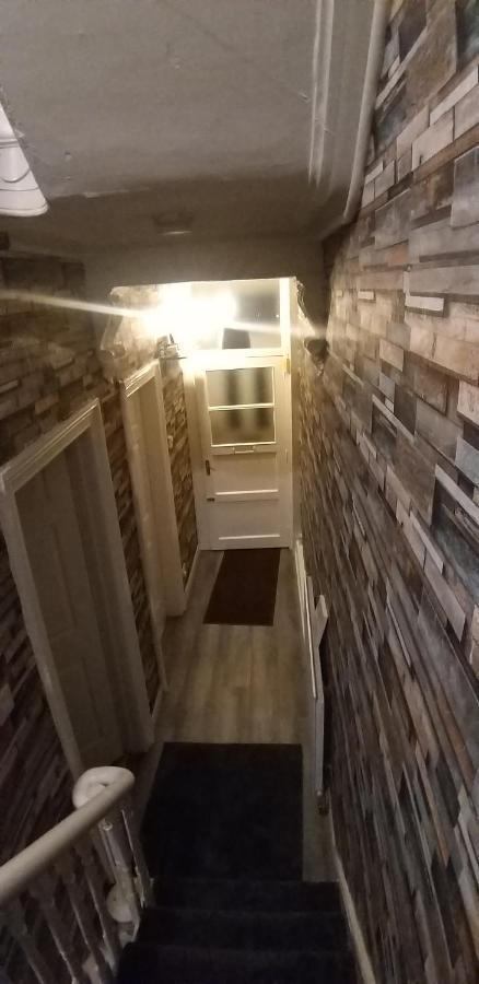St. James Street Townhouse เบลฟาสต์ ภายนอก รูปภาพ